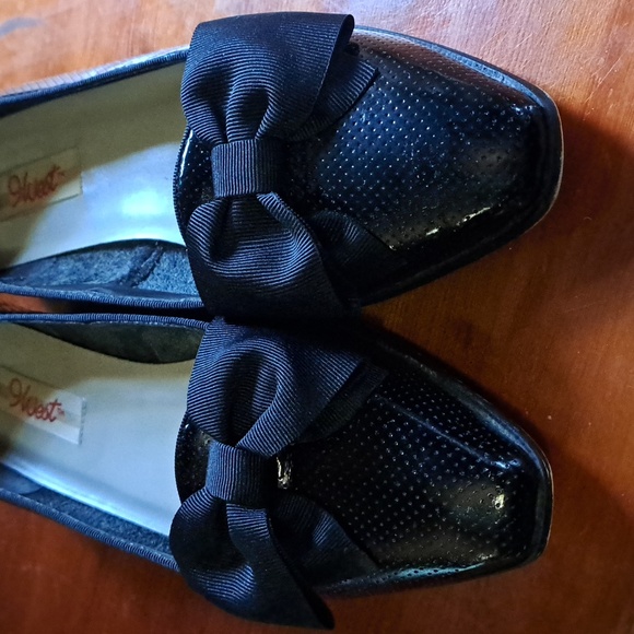 9 West 'Edwina' black shoes - Picture 8 of 8